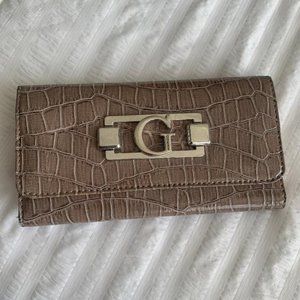 Guess Wallet